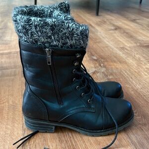 Black Leather Ankle Boots with Knit Cuff